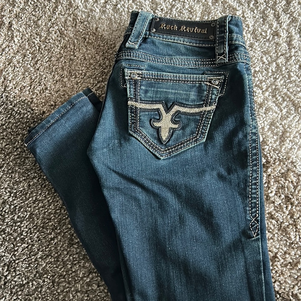Rock Revival (by Buckle) barely worn super skinny blue/black size 25 jeans!